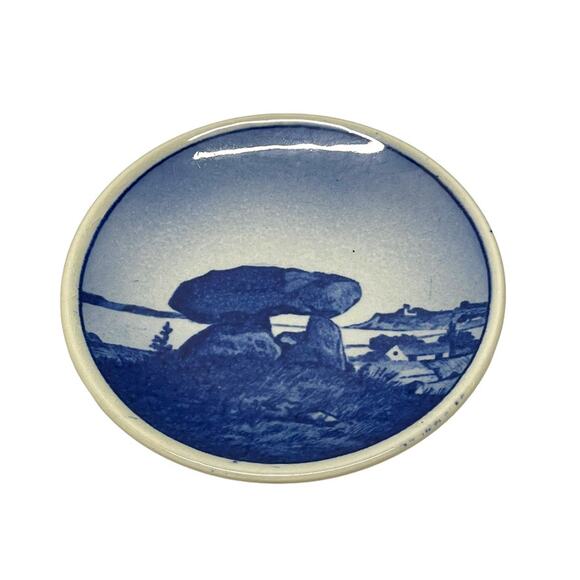 Set of 2 Vintage Royal Copenhagen Blue and White Butter Pats Miniature Plates - Picture 2 of 5